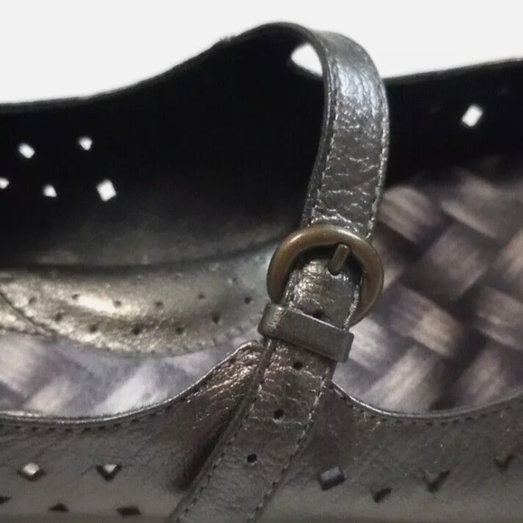 Born, Mary Jane, Paloma, Pewter Metallic Comfort Flat, US 8 EU 39, Like New - Picture 5 of 6